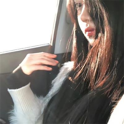 球场艳侣